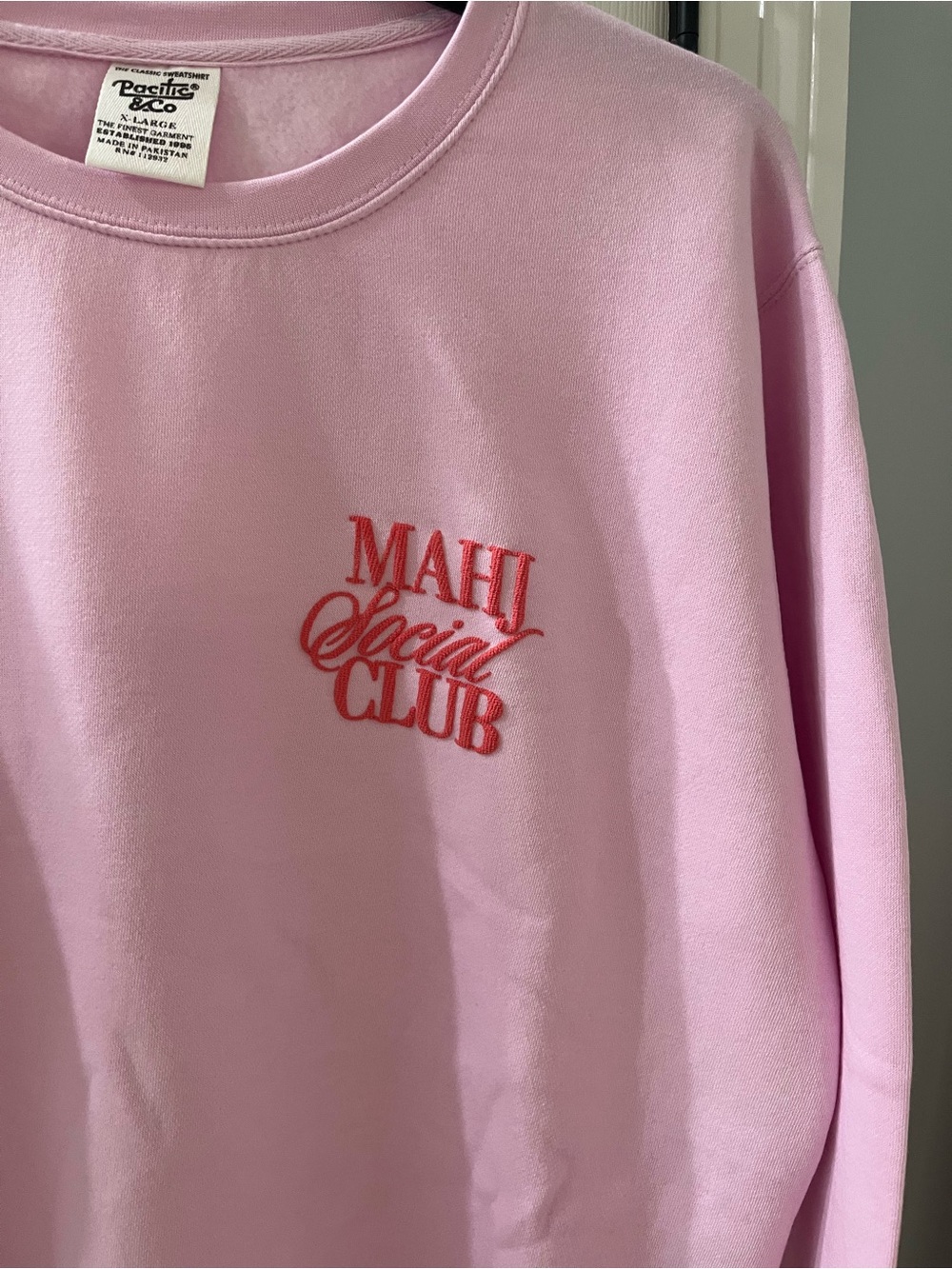 BNWT MAHJ Social Club Pink Puffy Print Embroidered Crewneck Sweatshirt